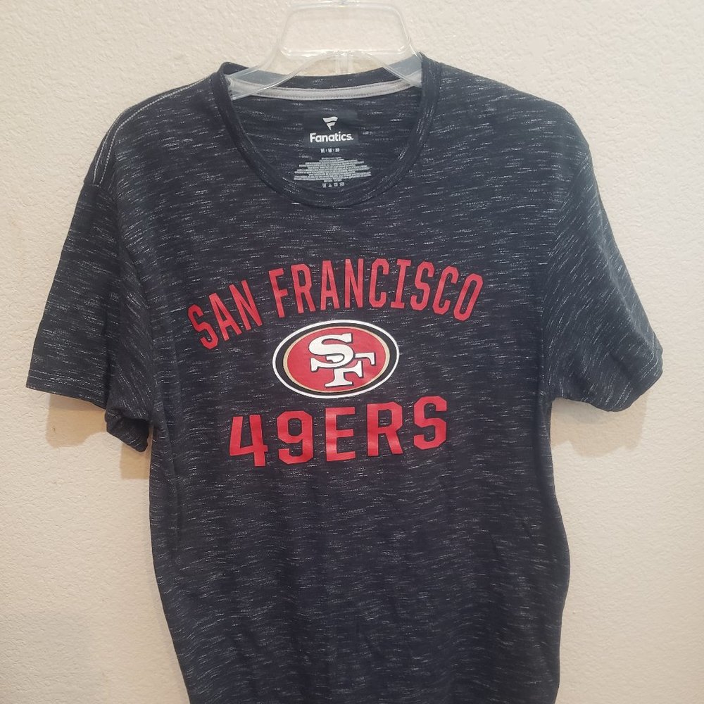 San Francisco 49ers Grey short sleeve shirt Size Medium